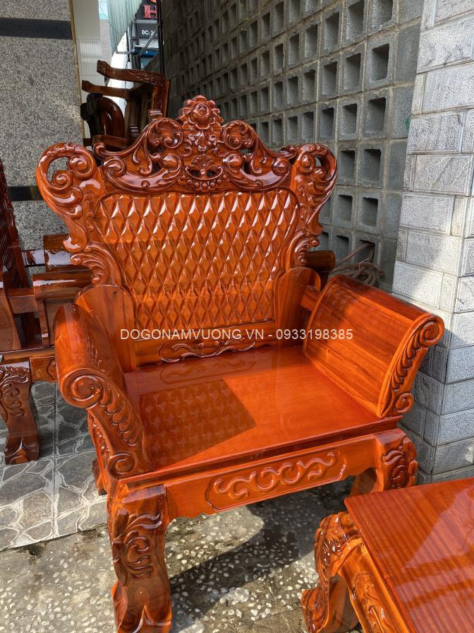 mẫu ghế hoàng gia